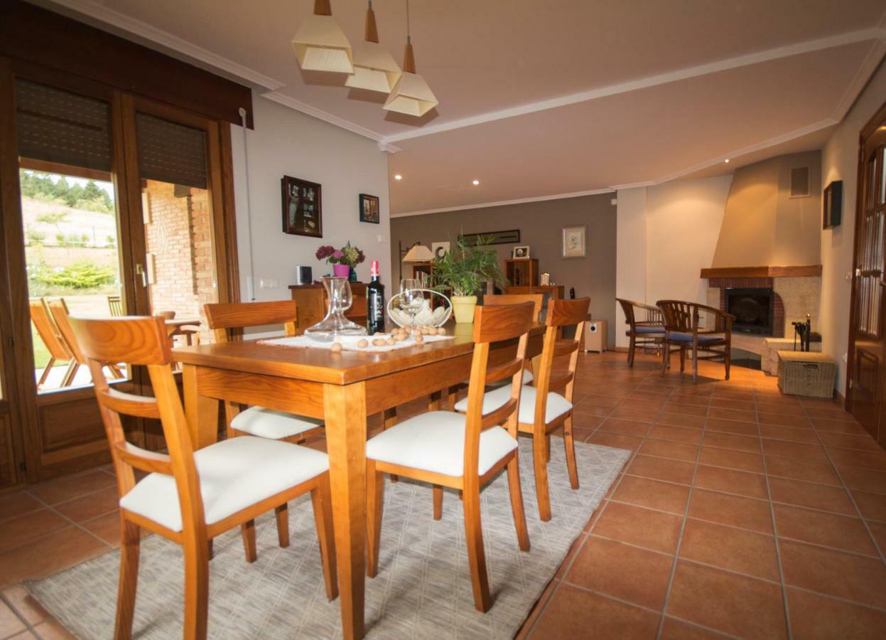El Chalet Del Golf Urturi ภายนอก รูปภาพ