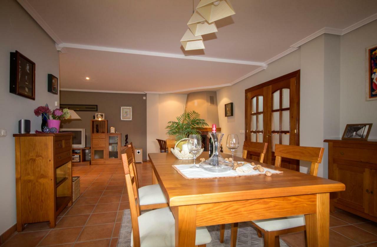 El Chalet Del Golf Urturi ภายนอก รูปภาพ